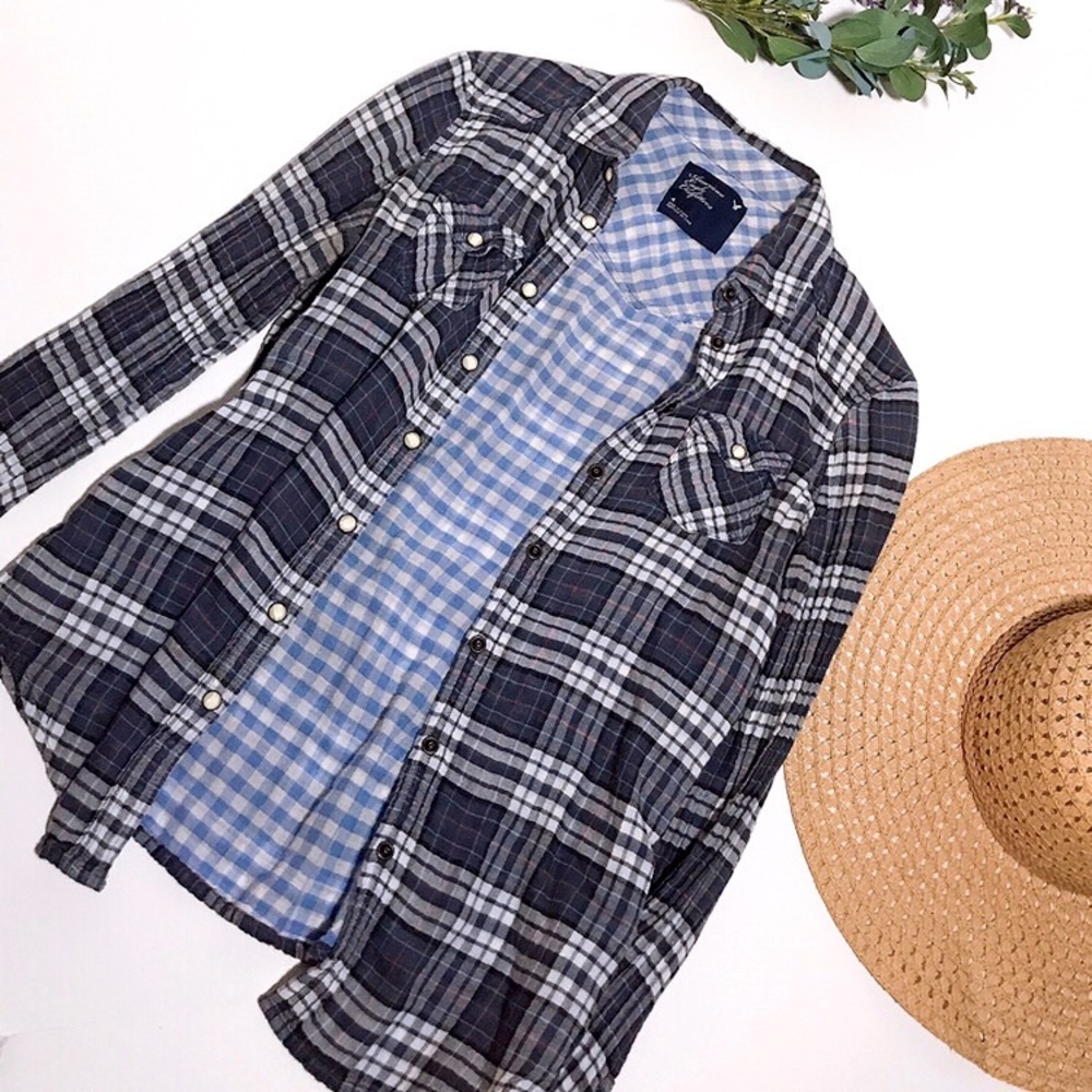American Eagle Vintage flannel Snap Button Top